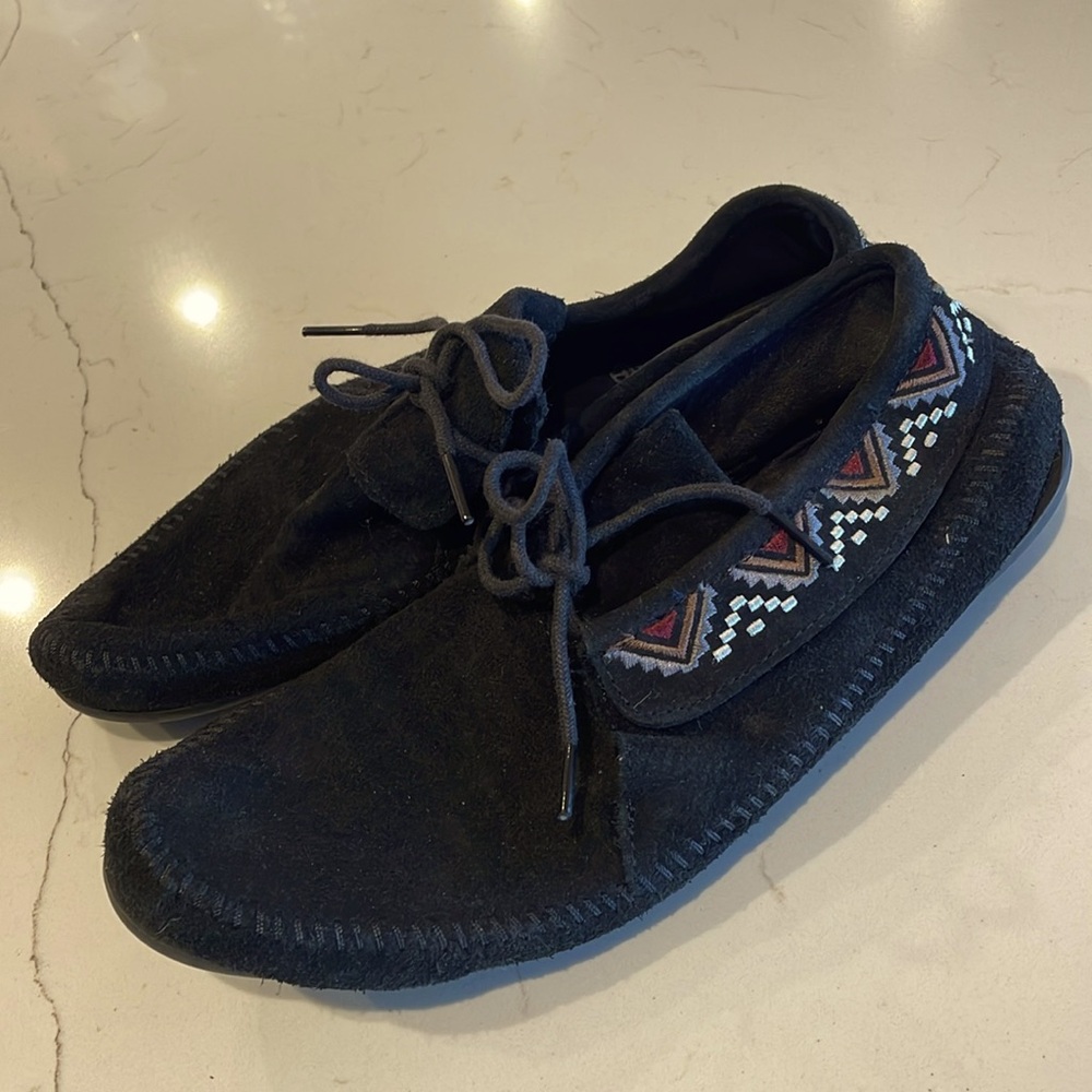 Minnetonka Black Suede Moccasin Shoes with Multicolor Bead Trim